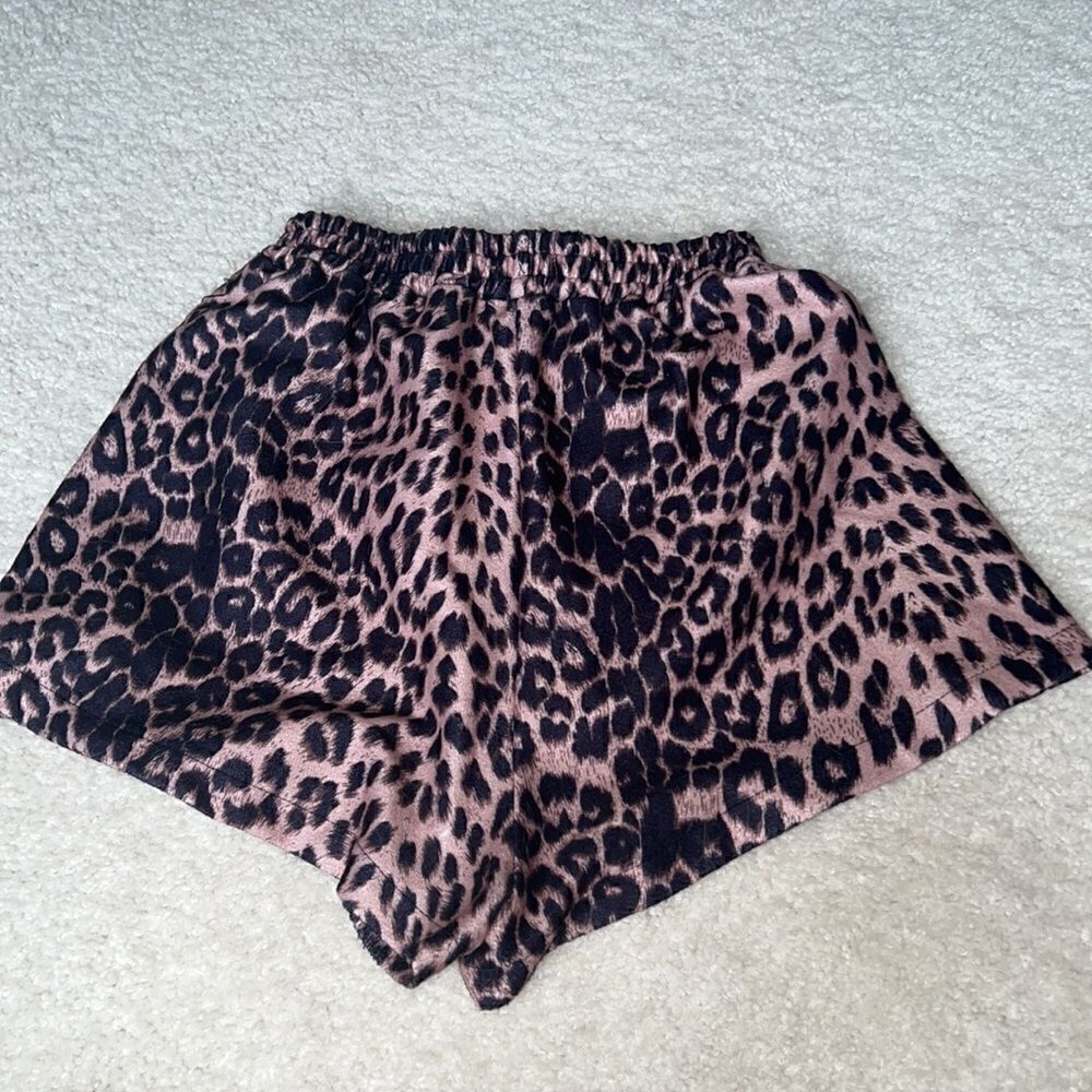 FOREVER21 Cheetah Shorts - Picture 4 of 5